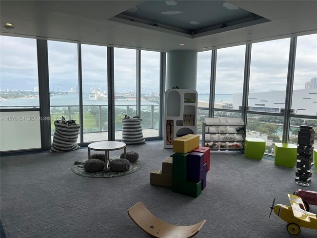 Building Photo - 1100 Biscayne Blvd