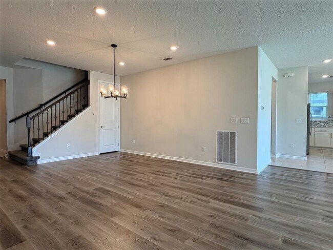 Building Photo - 19259 Briarbrook Dr