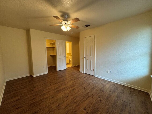 Building Photo - 7309 Ritchie Dr