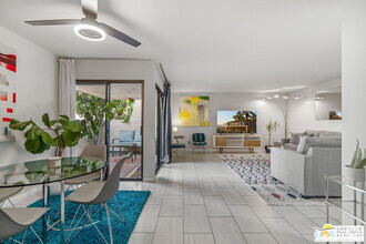 Building Photo - 2087 Normandy Ct