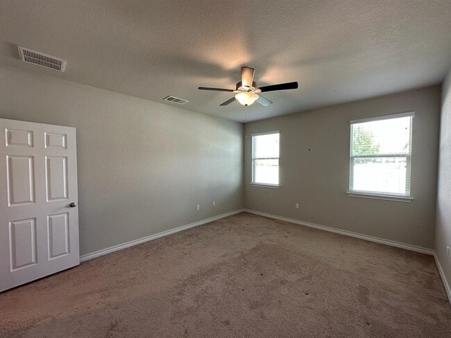 Building Photo - 10901 Mickelson Dr