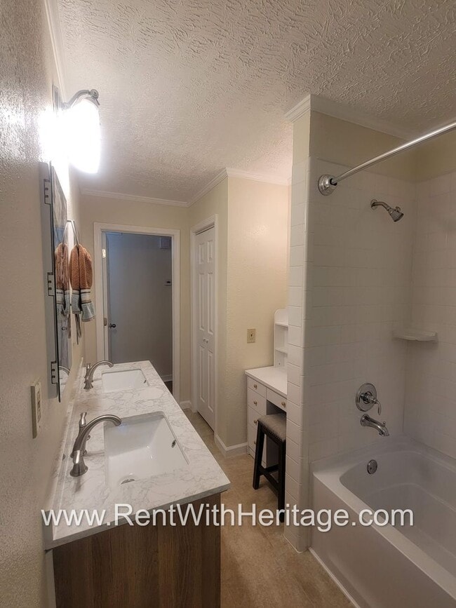 Building Photo - Gorgeous 3bd/2bath Brick Home/ Attention To Detail/ Upgrades Galore/ Great Location