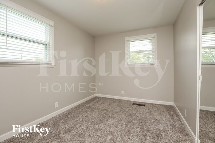 Building Photo - 3710 Plantation Dr
