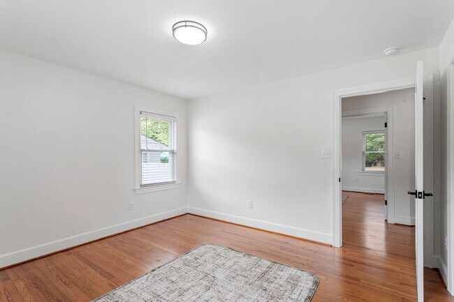 Building Photo - RENOVATED Three Bedroom Home!