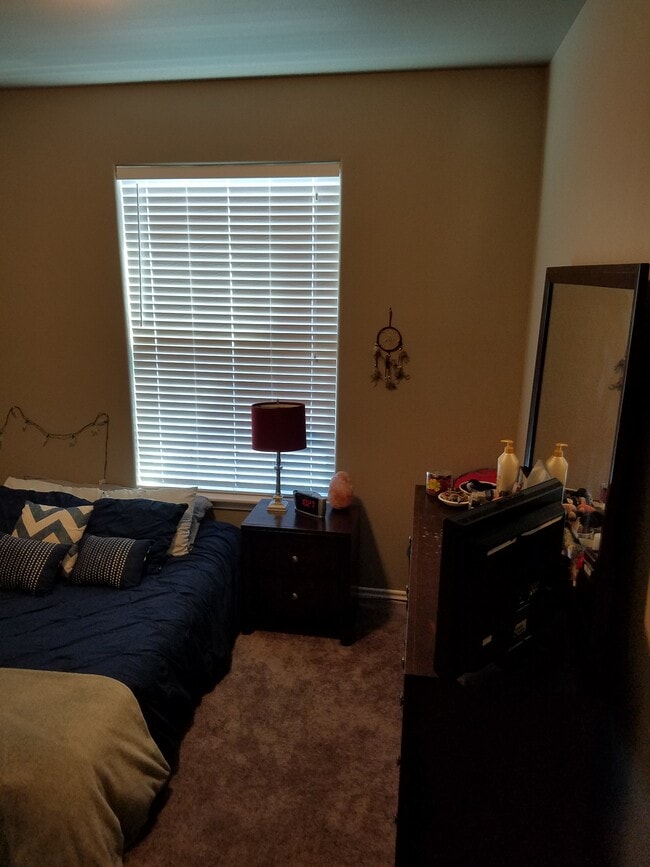 Building Photo - 8037 Pavo Real St