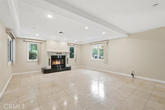 Building Photo - 233 S Irena Ave