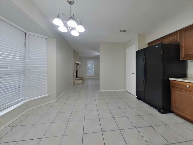 Building Photo - 4615 Tealgate Dr