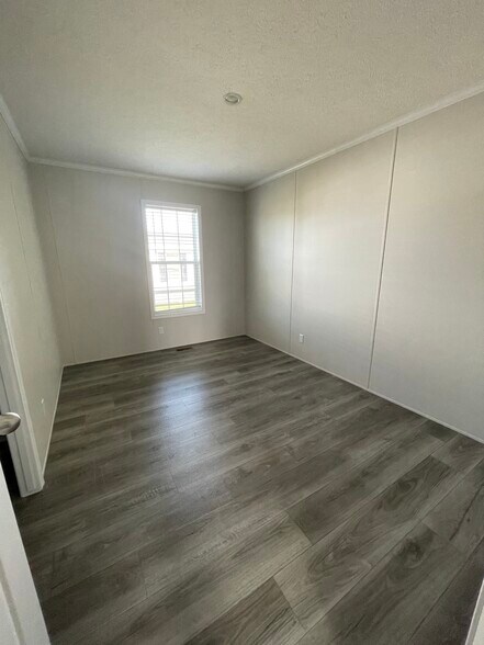 Building Photo - 69 Ashley Cir