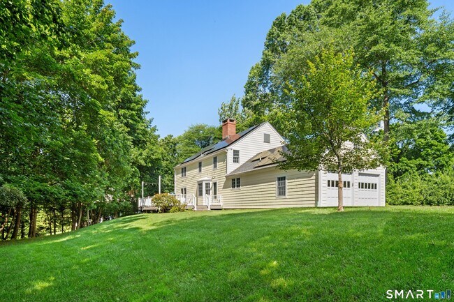 Building Photo - 72 Hillandale Rd