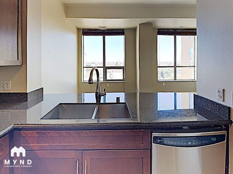 Building Photo - 1127 15th St