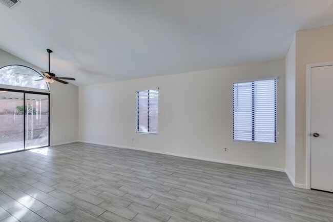 Building Photo - Beautifully Upgraded 3BD/2BA Home in Henderson’s Green Valley