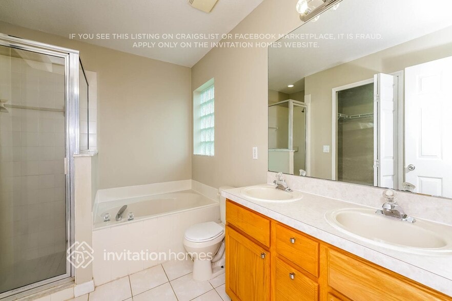 Building Photo - 2759 Kingsdale Dr