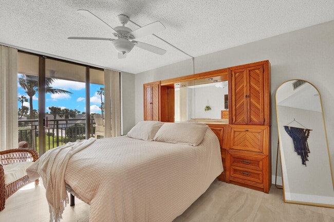 Building Photo - 2800 N Hwy A1A