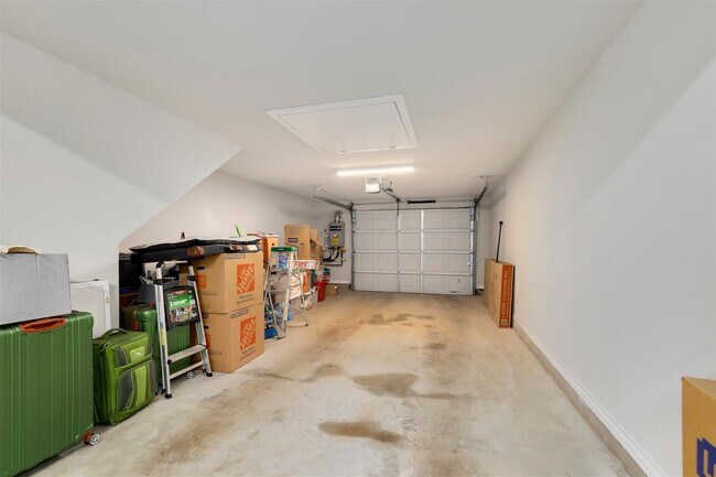 Building Photo - 7333 Valley View Ln