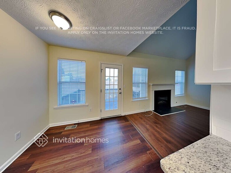 Building Photo - 51 Villa Ridge Dr