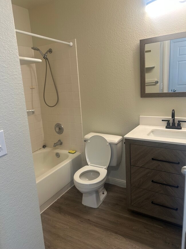 Building Photo - 1808 Rock Ct