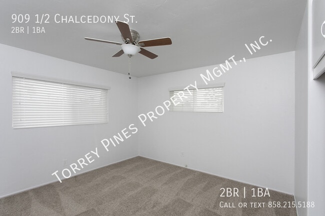 Building Photo - 909 1/2 Chalcedony St.-