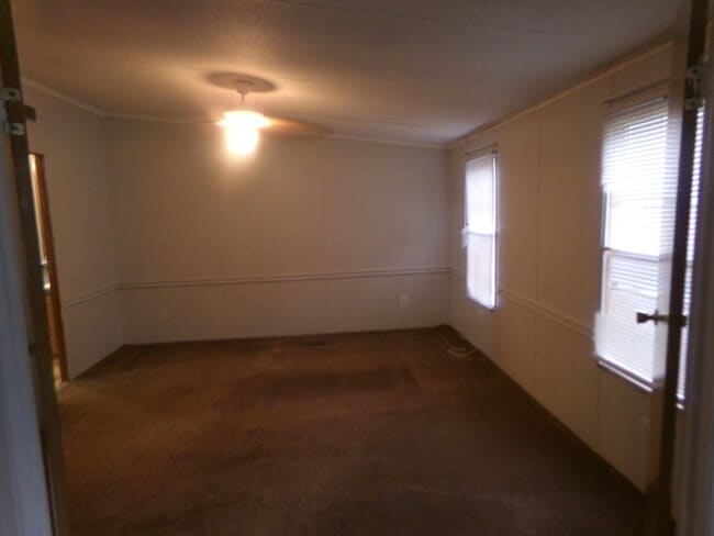 Building Photo - 806 Hwy 57