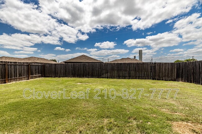 Building Photo - 2126 Silver Maple