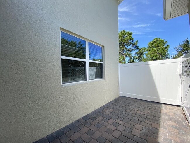 Building Photo - 2999 Aqua Virgo Loop