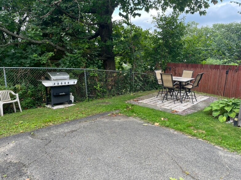 Backyard Patio Area - 105 Parker St