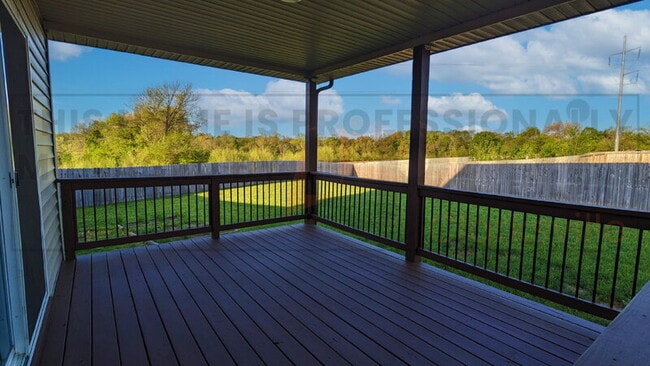Building Photo - 890 Wild Elm Ct