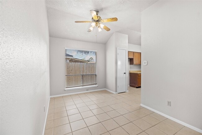 Building Photo - 8118 Vista Del Sol Dr