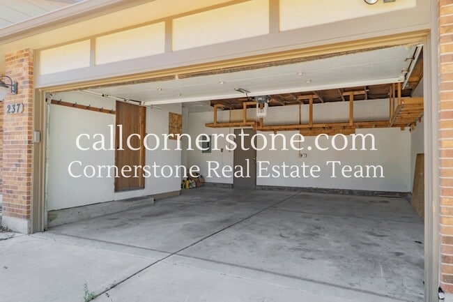 Building Photo - 237 Saddlemountain Rd