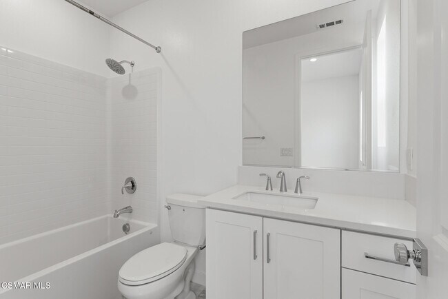 Building Photo - 24582 Camino Canoa