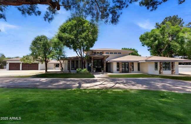 Primary Photo - 6319 E Mariposa St