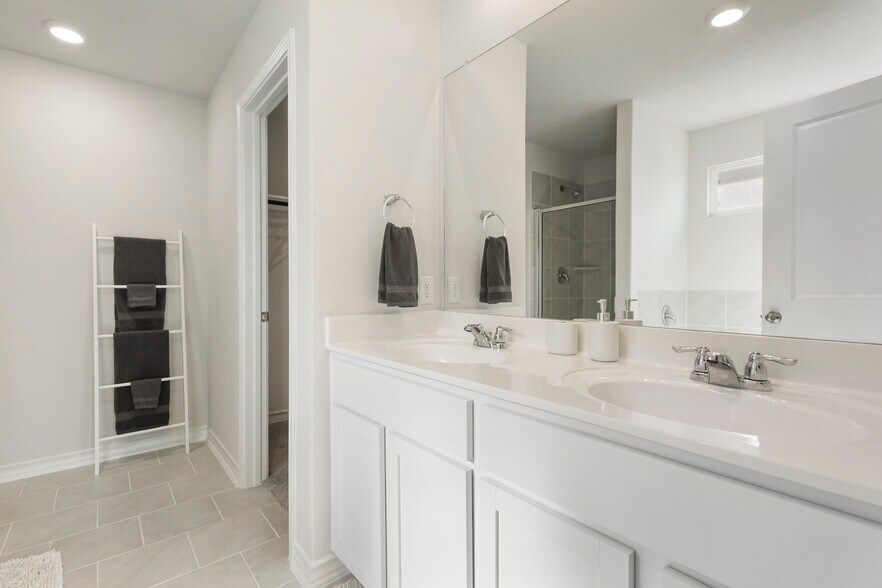 Building Photo - 4773 Chalk