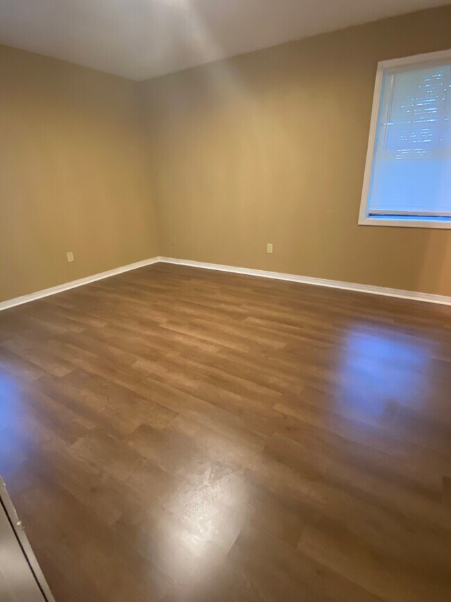 Master Bedroom - 447 Burgundy Drive