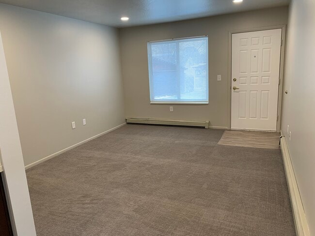 Living Room/ Entry Way - Canyon Cove