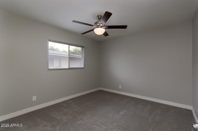 Building Photo - 4614 S Kachina Dr