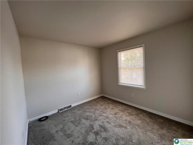 Building Photo - 628 N 20th St