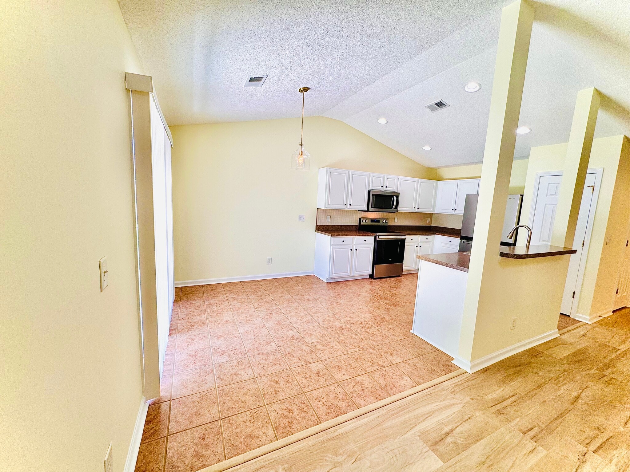 Building Photo - 188 Tibton Cir
