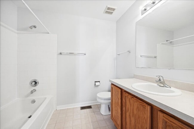 Building Photo - Two Story Townhome with Two Master Suites