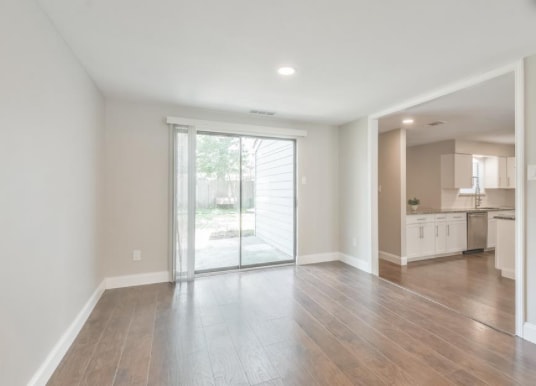 Building Photo - 2119 Woodstream Dr