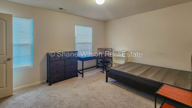 Building Photo - 247 Middleton Ct