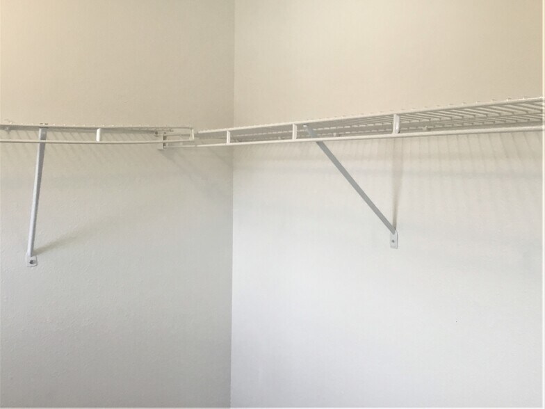 Building Photo - 10244 Shawna St NW