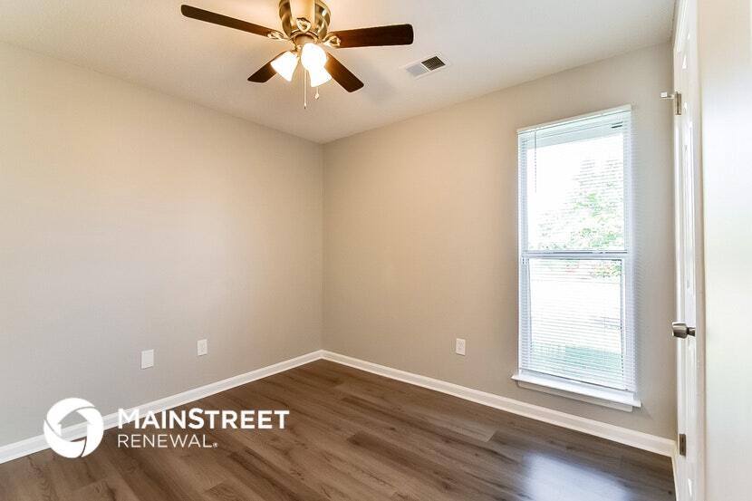 Building Photo - 3437 Laurelwood Dr