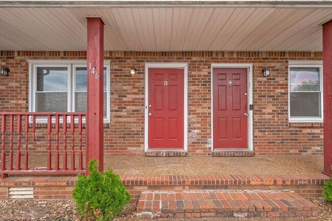 Building Photo - End Unit Ready for You to Call Home