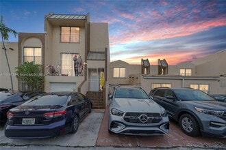 Building Photo - 3900 W 11th Ave