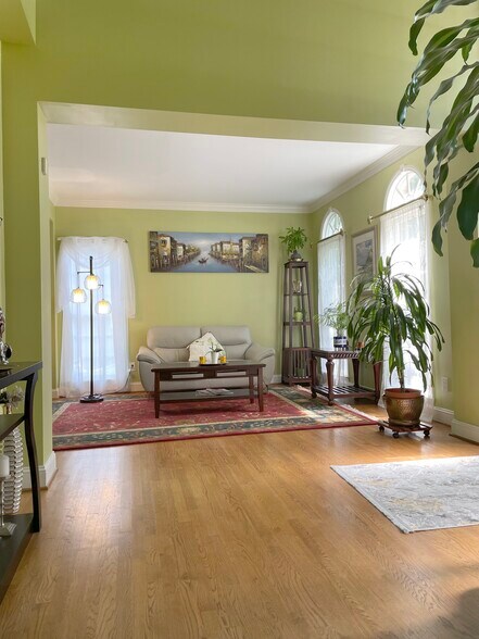 Formal living - 4210 Shoal Creek Dr