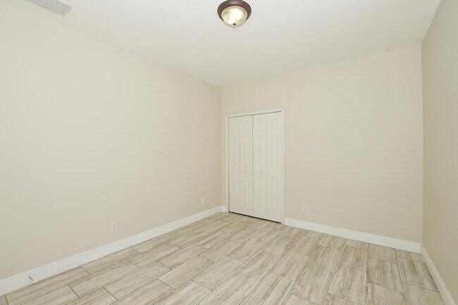 Building Photo - 1273 Scarlet Oak Cir