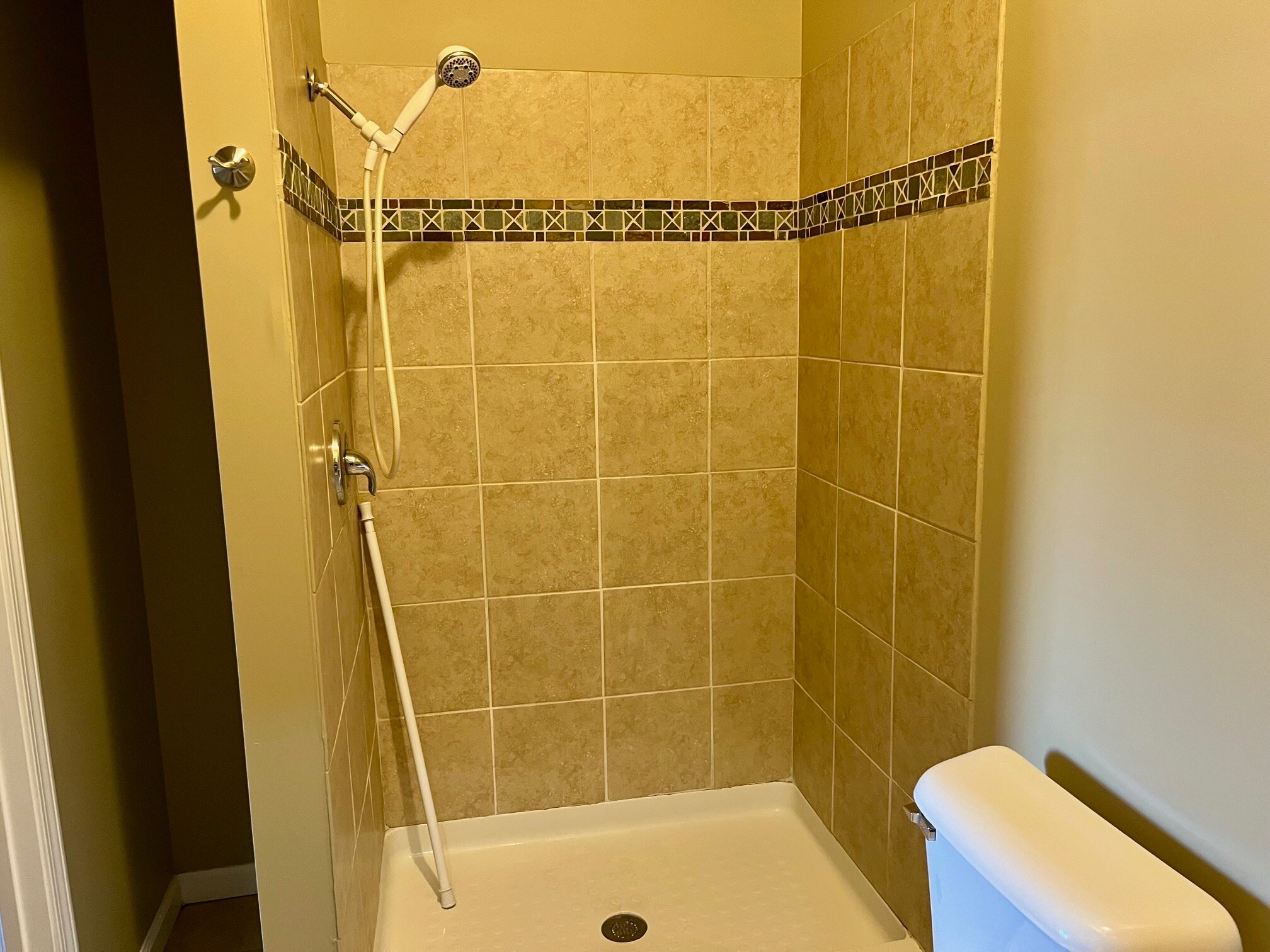 Building Photo - 105 W Market St