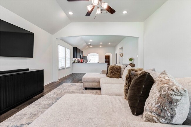 Building Photo - 3143 Soaring Pines Trail