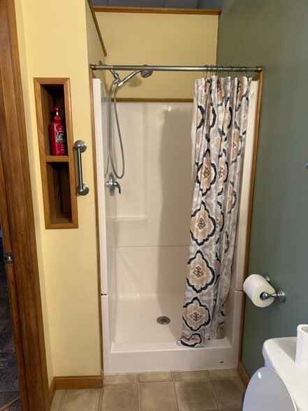 Building Photo - 111 N Market St