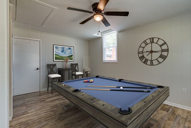 Building Photo - 214 Chapman Ln