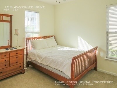 Building Photo - 156 Avonshire Dr